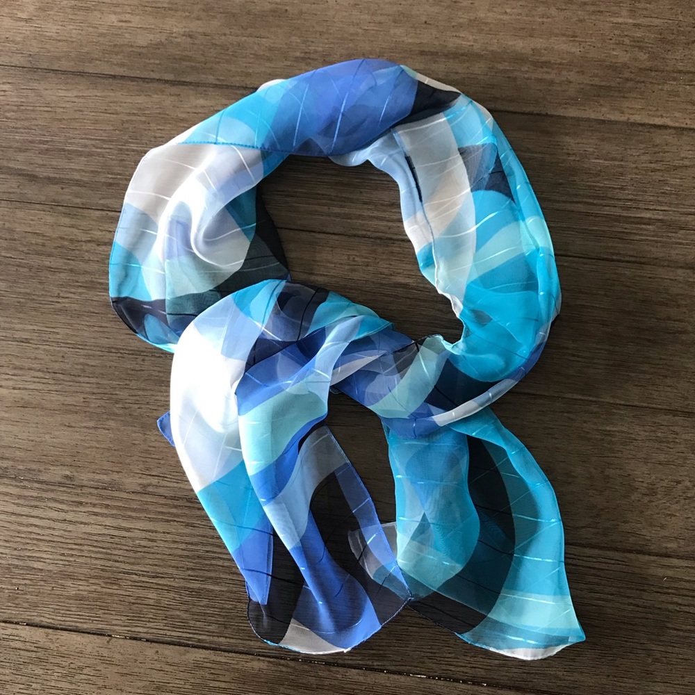 Blue scarf